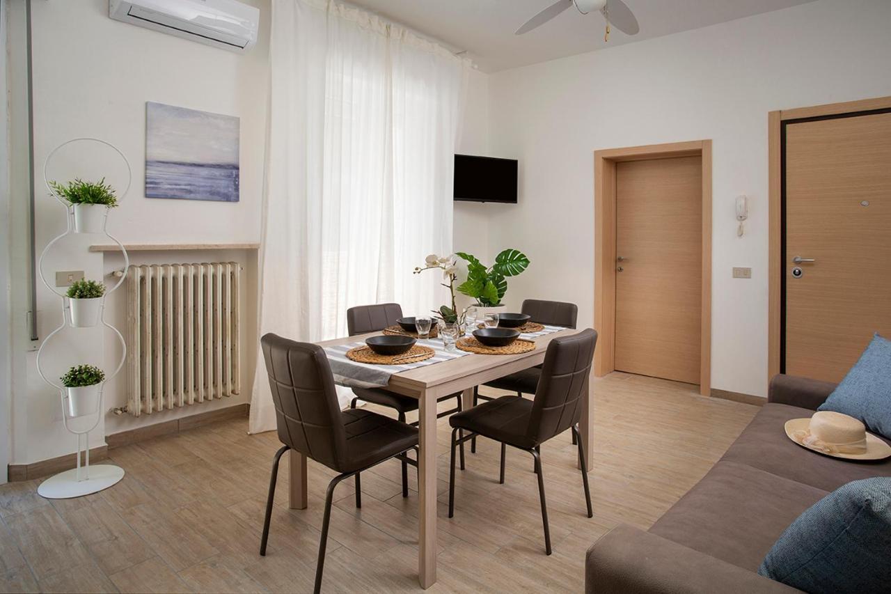 Appartamenti Villa Miramare Rimini Zewnętrze zdjęcie