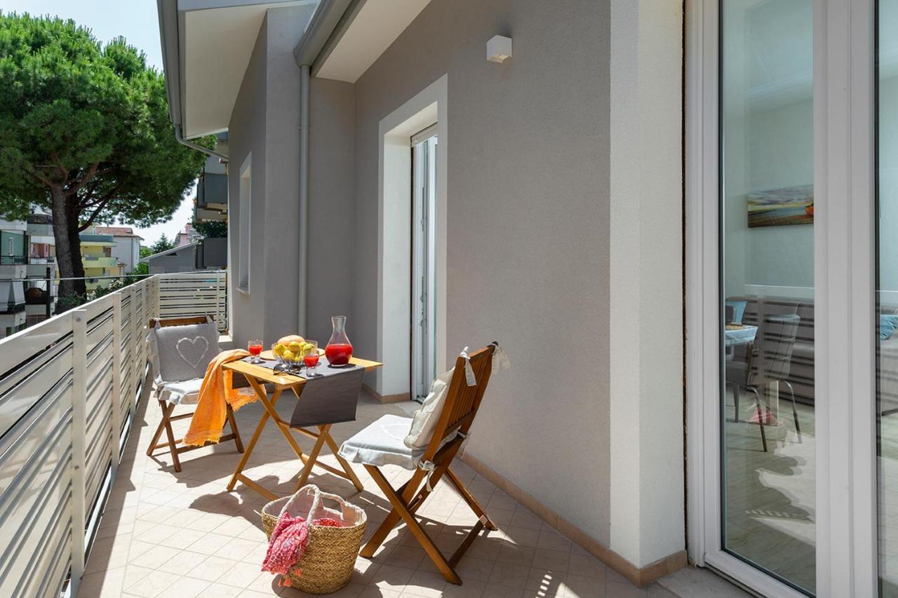 Appartamenti Villa Miramare Rimini Zewnętrze zdjęcie