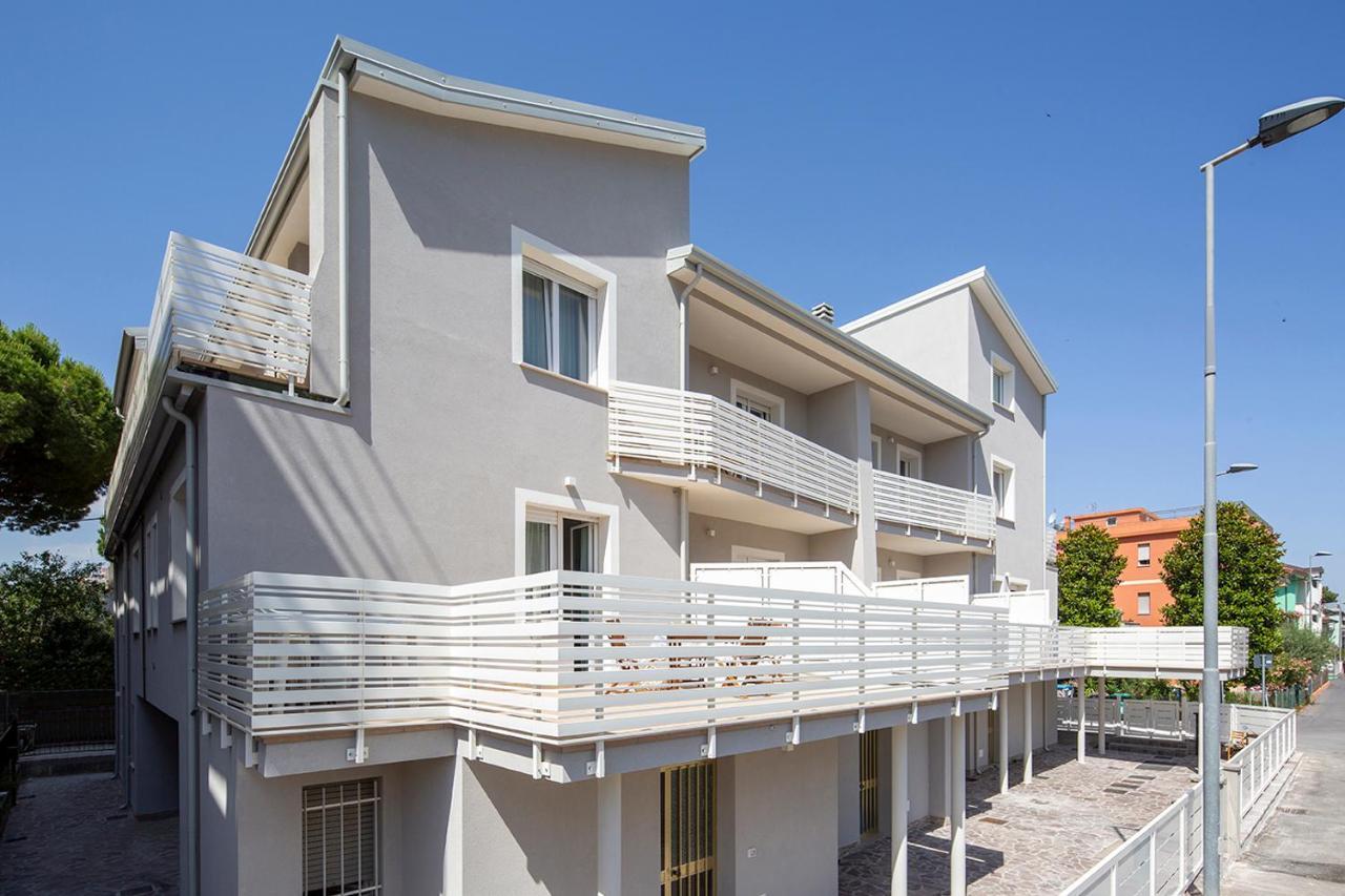 Appartamenti Villa Miramare Rimini Zewnętrze zdjęcie